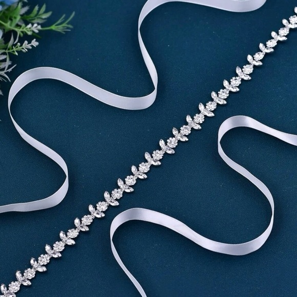 Rhinestone Decor Bridal belt - Picture 3 of 4